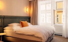 Hotel Golden Key Prague Castle